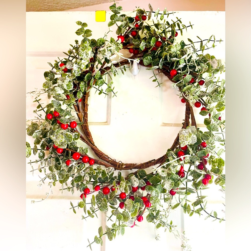 *Frosted Eucalyptus Wreath With Red Berries 16”